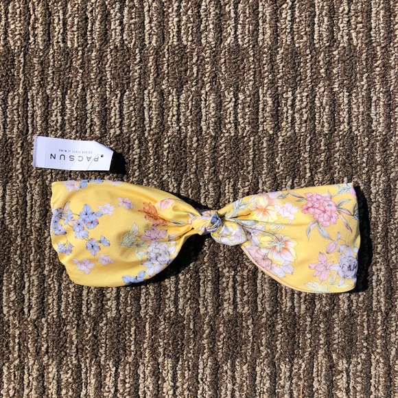 PacSun Other - SOLD ON DEPOP - LA hearts strap press bikini top